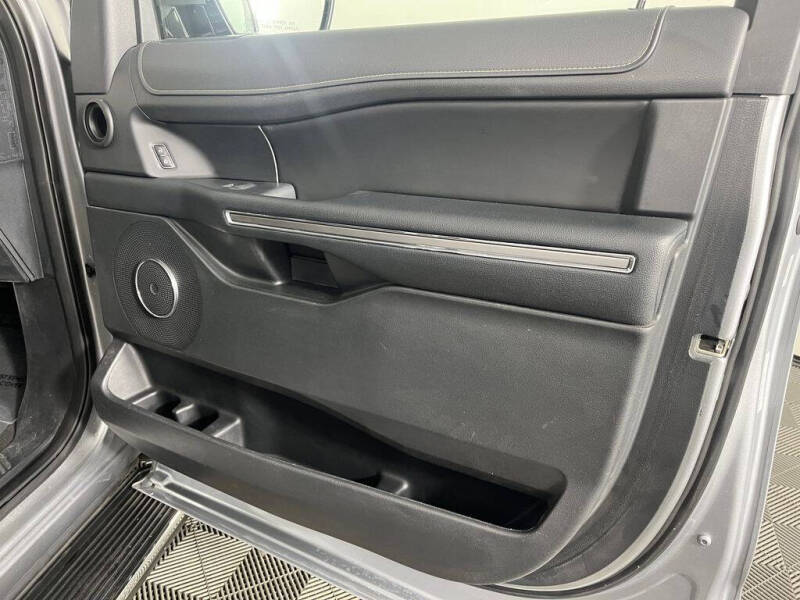 2023 Ford Expedition MAX XLT