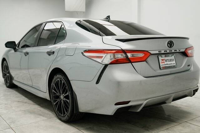 2020 Toyota Camry SE Nightshade