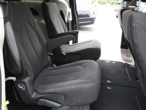 2017 Chrysler Pacifica LX