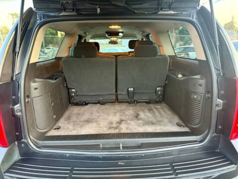 2010 Chevrolet Suburban LS