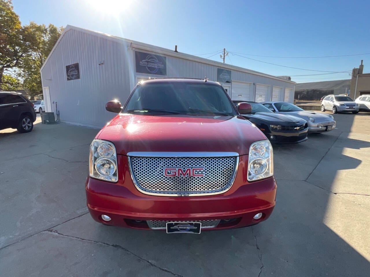 2013 GMC Yukon for sale at Auto Connection in Waterloo, IA