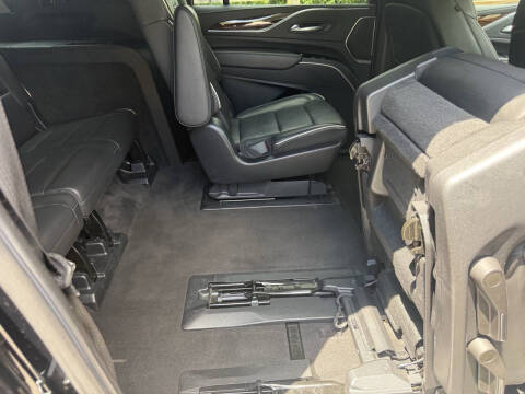 2022 Cadillac Escalade ESV Premium Luxury