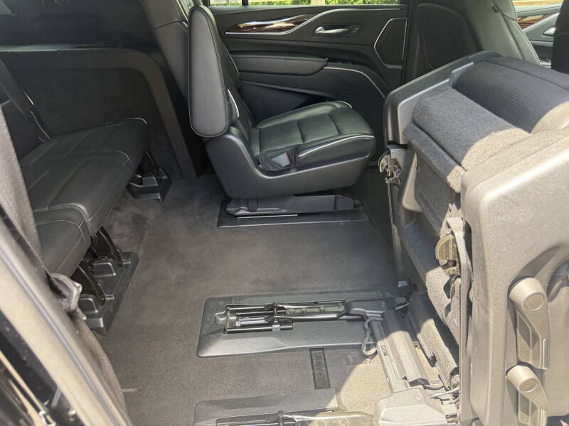 2022 Cadillac Escalade ESV Premium Luxury