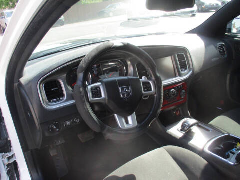 2013 Dodge Charger SXT