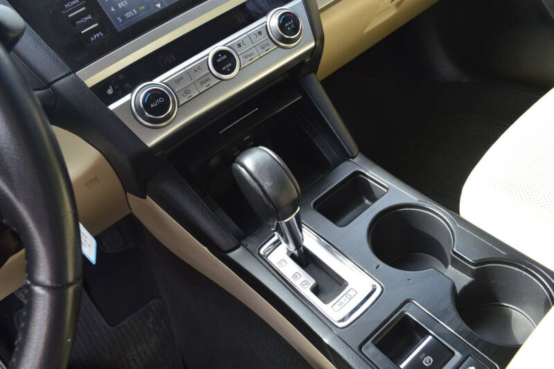 2017 Subaru Outback 2.5i Premium