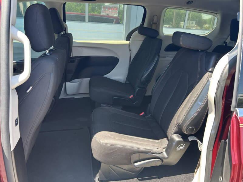 2017 Chrysler Pacifica Touring