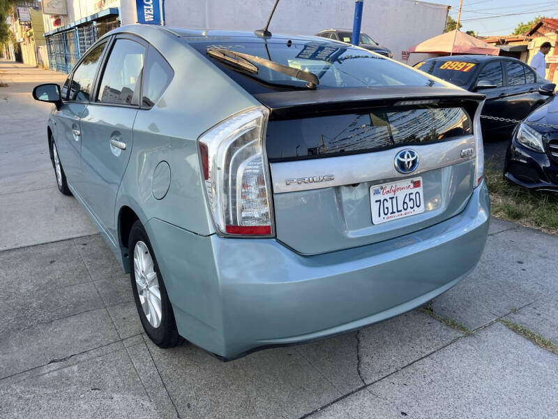 2014 Toyota Prius Plug-in Hybrid Advanced