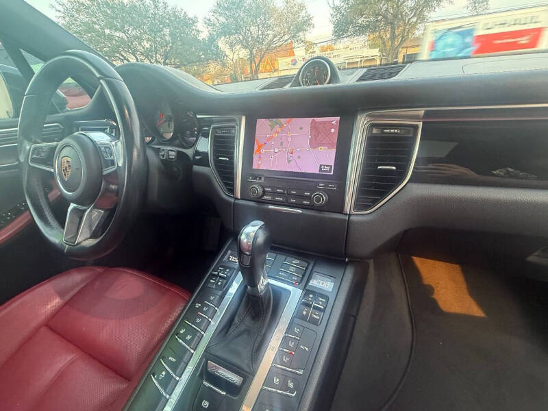 2017 Porsche Macan S