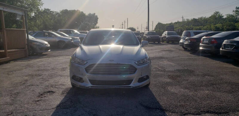 2014 Ford Fusion SE's photo