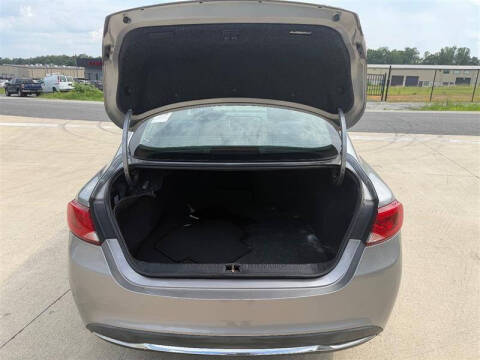 2017 Chrysler 200 Limited