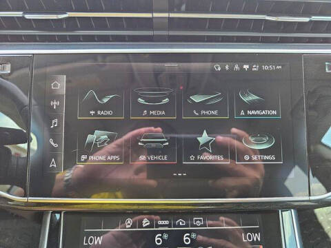 2022 Audi Q8 quattro Premium Plus 55 TFSI