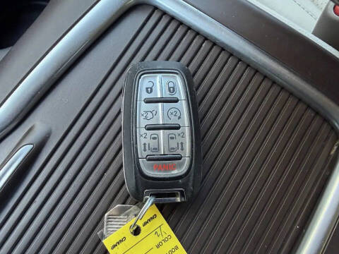 2017 Chrysler Pacifica Touring-L Plus