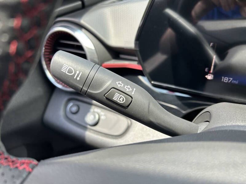 2025 Chevrolet Trax RS