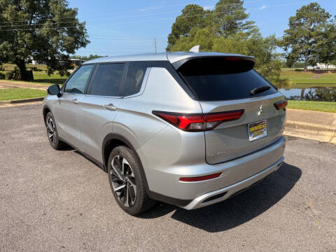 2024 Mitsubishi Outlander SE
