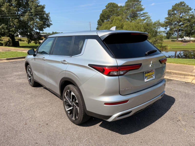 2024 Mitsubishi Outlander SE