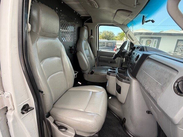 2009 Ford E-Series E-350 SD