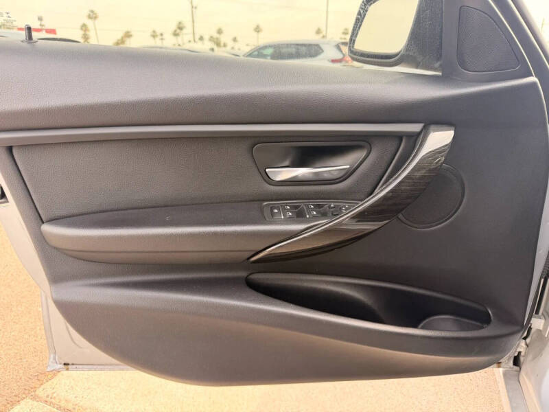 2018 BMW 3 Series 320i