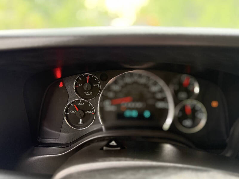 2025 Chevrolet Express 2500