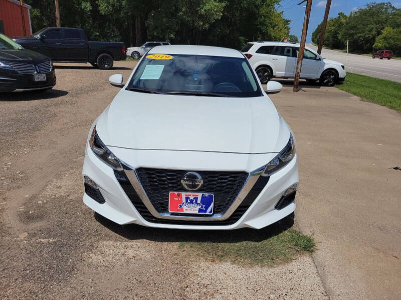 2019 Nissan Altima for sale at MENDEZ AUTO SALES in Tyler TX