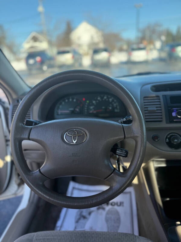 2003 Toyota Camry LE