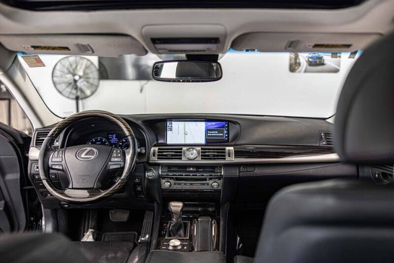 2017 Lexus LS 460
