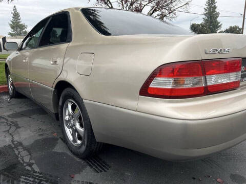 2000 Lexus ES 300