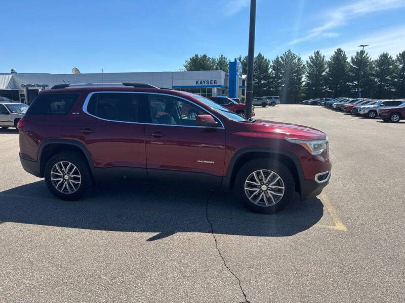 2017 GMC Acadia SLE-2
