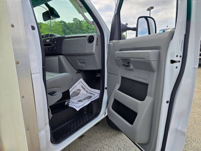 2022 Ford E-Series