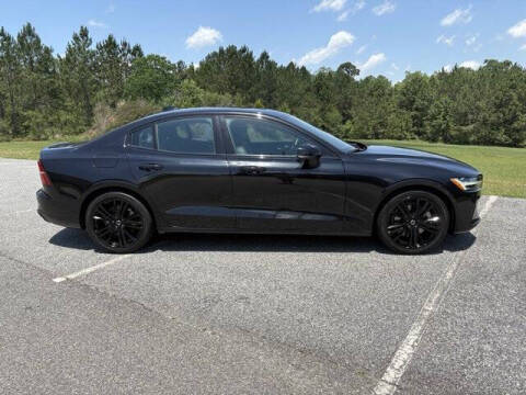 2024 Volvo S60 B5 Plus Black Edition