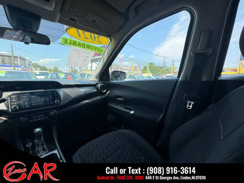 2021 Nissan Kicks SV