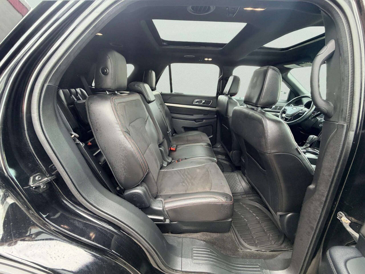 FordExplorer25