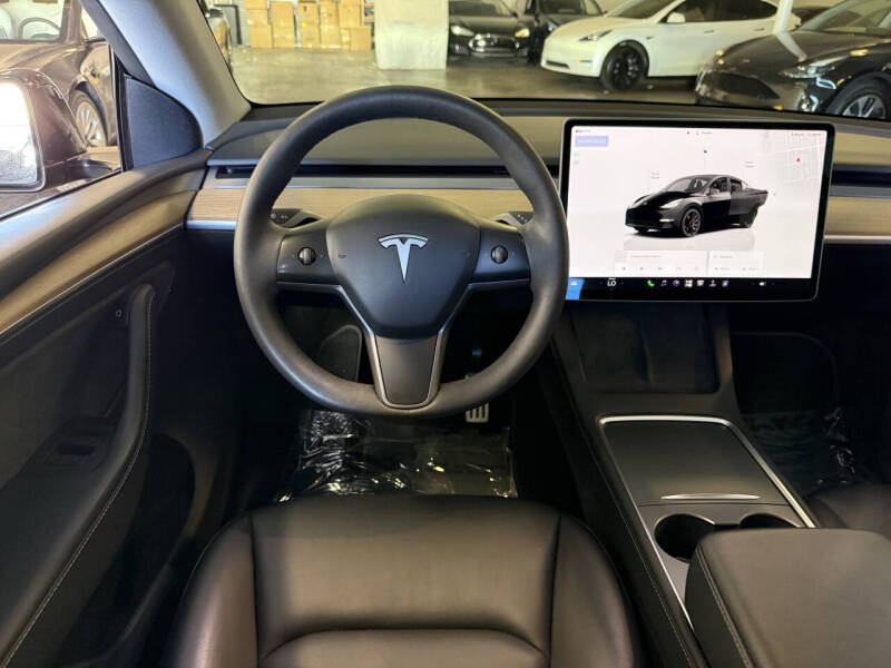 2023 Tesla Model Y Performance