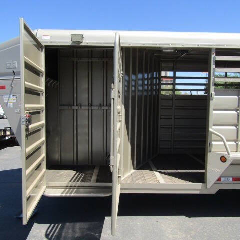 2025 GR 32FT TRAINER STOCK COMBO