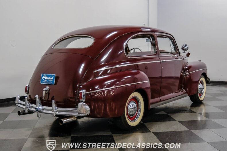 1941 Ford Deluxe