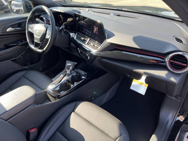 2025 Chevrolet Trax RS