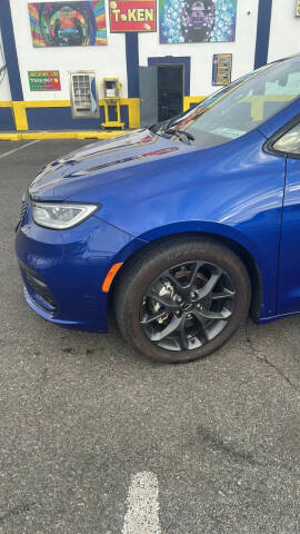 2021 Chrysler Pacifica Touring L