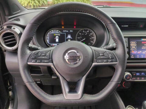 2020 Nissan Kicks SR