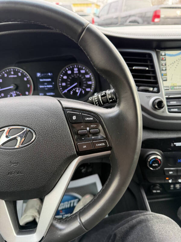 2017 Hyundai Tucson SE Plus