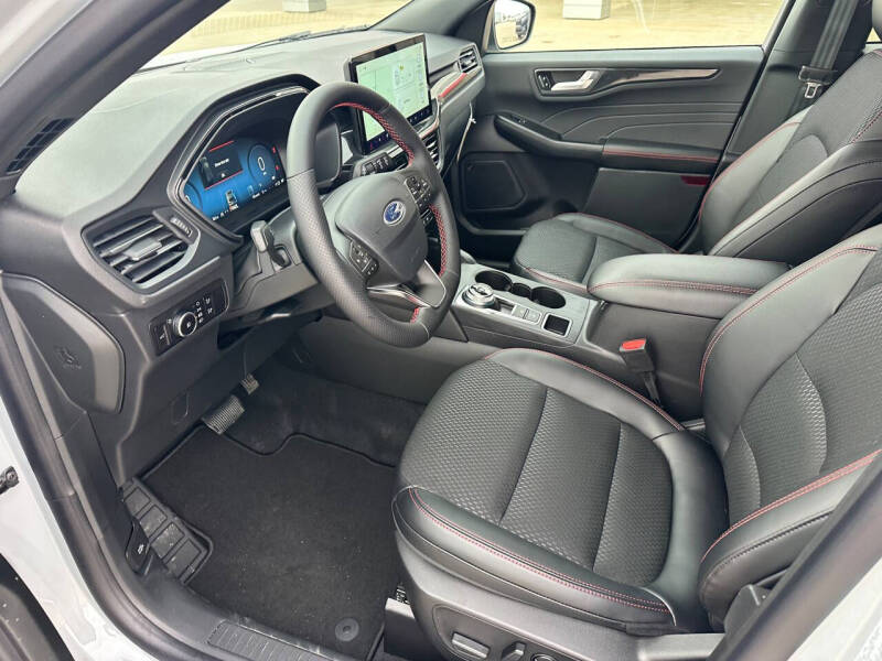 2026 Ford Escape ST-Line Select