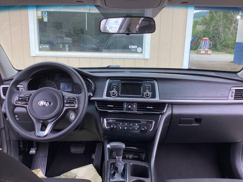 2017 Kia Optima LX