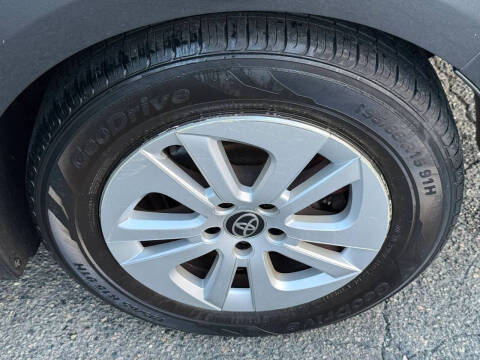 2016 Toyota Prius Two