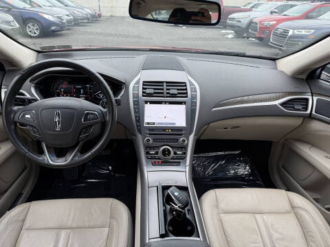 2017 Lincoln MKZ Select