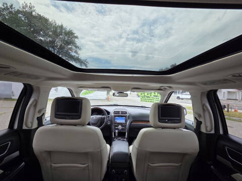 2017 Ford Explorer Platinum