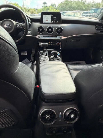 2021 Kia Stinger