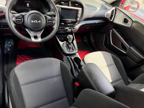 2023 Kia Soul LX