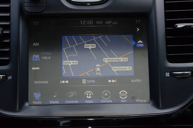 2016 Chrysler 300 S