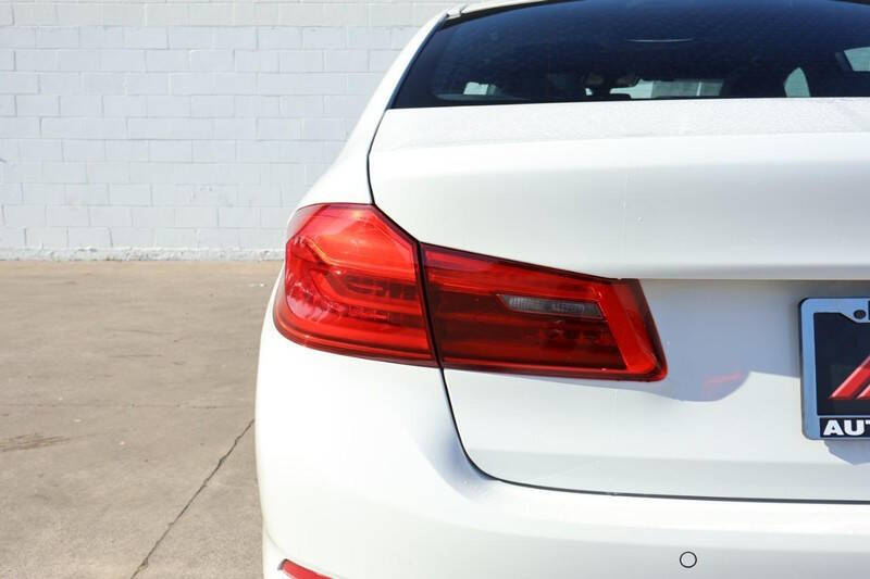 2019 BMW 5 Series 530i