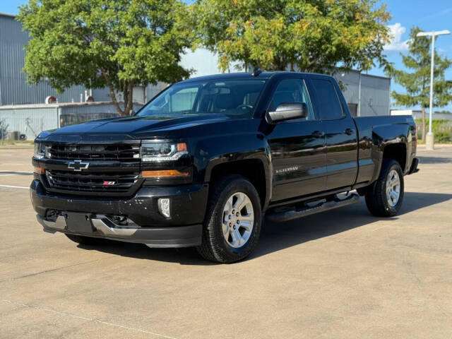 2017 Chevrolet Silverado 1500 for sale at Kanda Motors in Dallas, TX