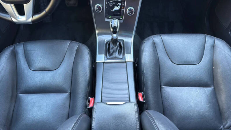 2016 Volvo XC60 T5 Premier