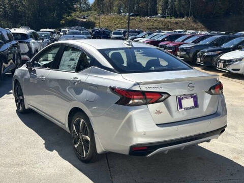 2025 Nissan Versa SR